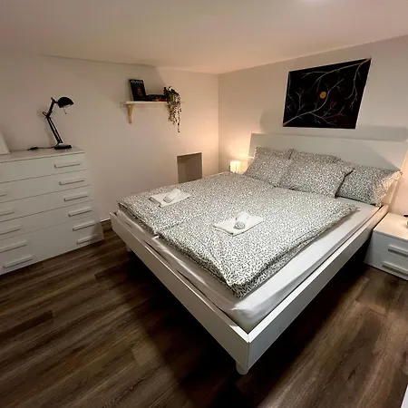 Opletalova 1min From Wenceslas Square Апартаменты