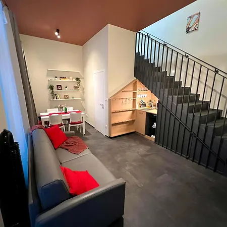 Opletalova 1min From Wenceslas Square Prague
