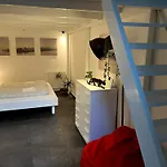 Opletalova 1min From Wenceslas Square *