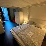 Apartman Opletalova 1min From Wenceslas Square Prága