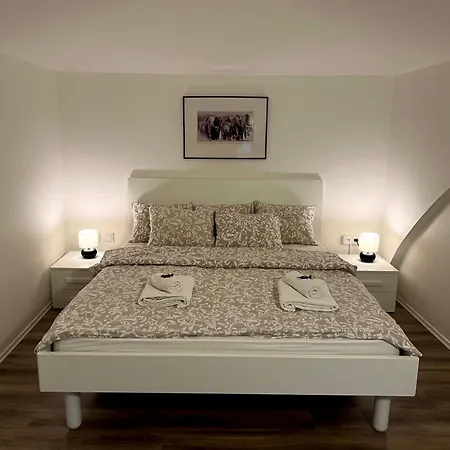 Opletalova 1min From Wenceslas Square * براغ